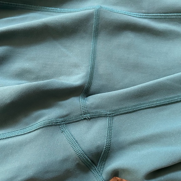 Lululemon Wunder Train 23 inch inseam 
Size 10 - Picture 3 of 4